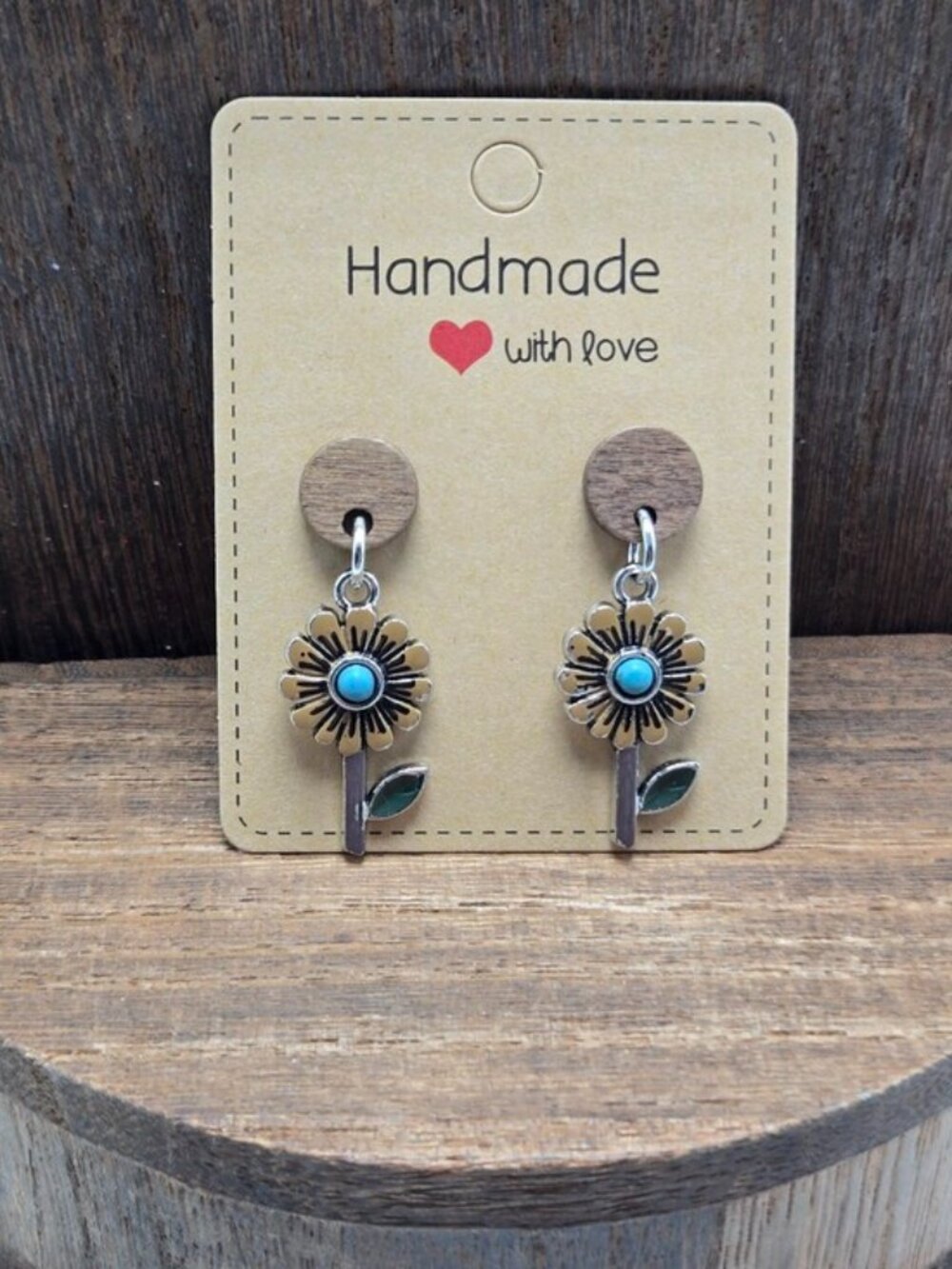 NWT Tan Daisy Earrings Pierced Metal Charm Glass Beads Dangle Drop Light Weight